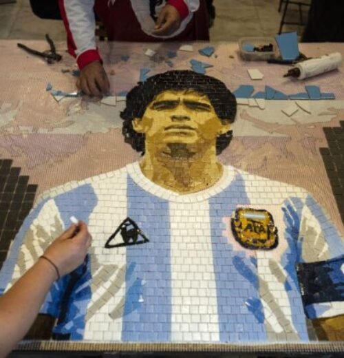 46930_argentina_maradona_anniversary_47612-640x420.jpg Lopta z Maradonovho Gólu storočia proti Anglicku je na predaj. Odhad je 10 miliónov USD