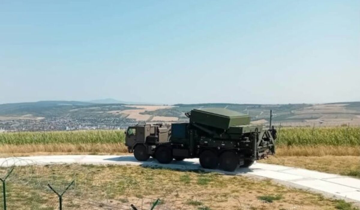 Slovenská armáda má nový radar, vzdušné hrozby odhalí až na 350 kilometrov – FOTO