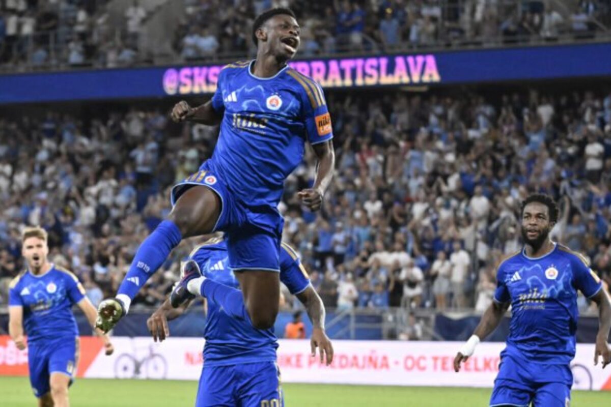 47135_camara-1-640x420.jpg Dva krásne góly a Slovan je v play-off o Ligu majstrov. Súpera sme do ničoho nepustili, chváli Takáč – VIDEO