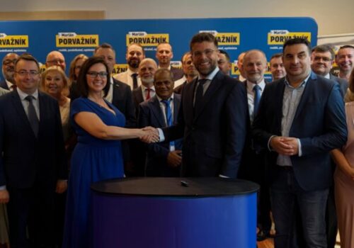 Porvažník predstavil program pre maďarskú menšinu, hlavným cieľom je rozvoj juhu Slovenska