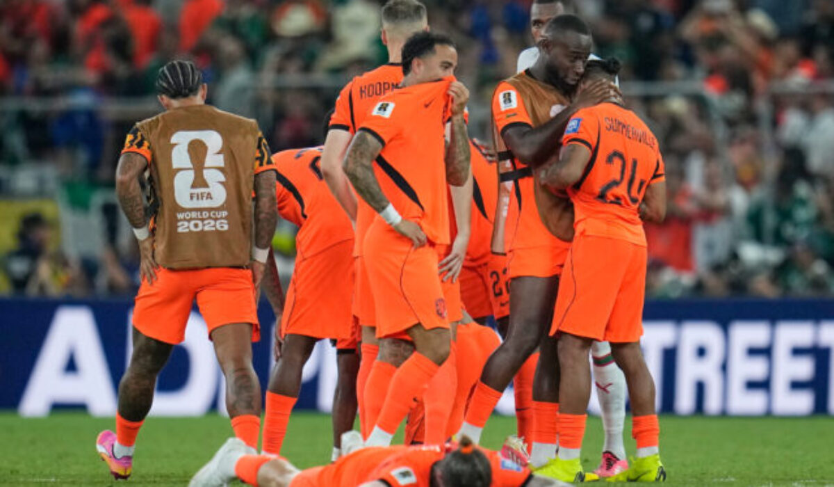 Xavi strieda Koemana a debut z Oranjes absolvuje proti Nemecku a Kloppovi