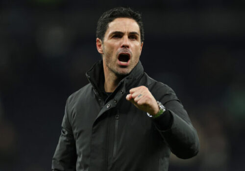 Arteta po emotívnej oslave gólu Lewisa-Skellyho nevylúčil odchod mladíka z Arsenalu