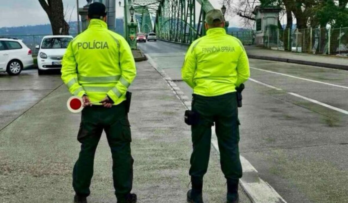 Policajti počas osobitnej kontroly zistili takmer 1 500 porušení pravidiel cestnej premávky. Najhoršie dopadol Prešovský kraj