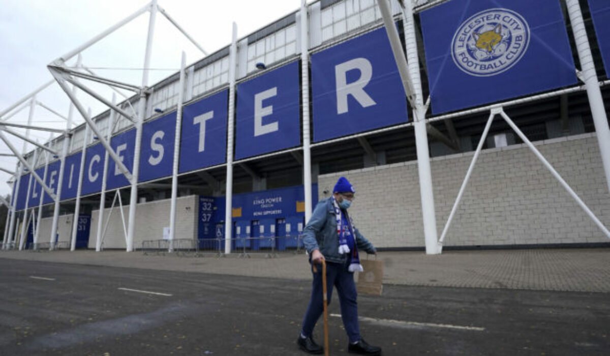 Leicester City je na predaj. Majitelia z Thajska po páde do tretej ligy stratili trpezlivosť