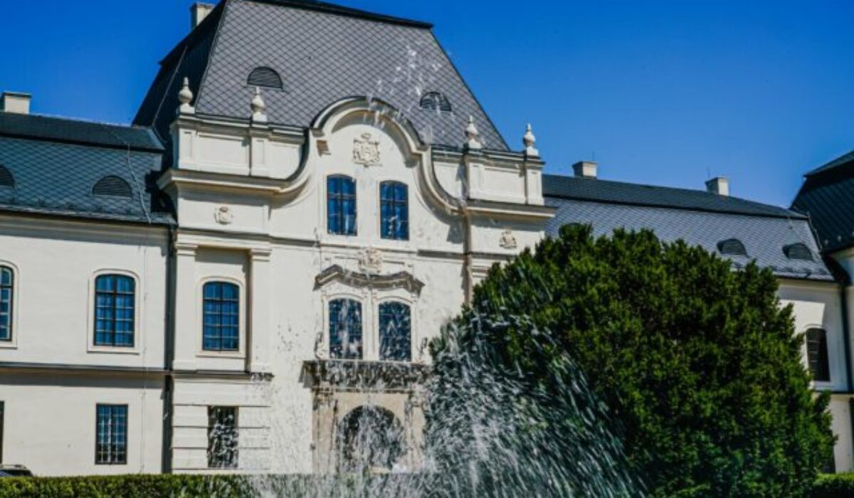 Vihorlatské múzeum ponúka aj v druhej polovici leta archeológiu či večernú prehliadku kaštieľa