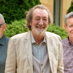 TV JOJ čoskoro prinesie na obrazovky nový komediálny seriál. Zahrali si v ňom najväčšie slovenské a české herecké legendy