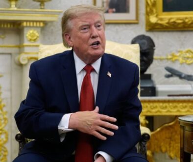 Trump poprel rokovania s iránom a tvrdí, že hormuzský prieliv je otvorený