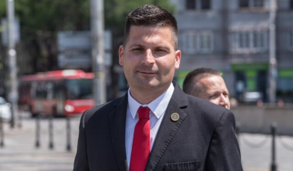 Róbert Švec zabojuje o post predsedu Nitrianskeho kraja, kandidátnu listinu už odovzdal