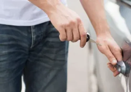 Auto ako luxus? Slovákom hrozí nový emisný účet, Brusel už chystá ďalší úder na benzín, naftu aj kúrenie